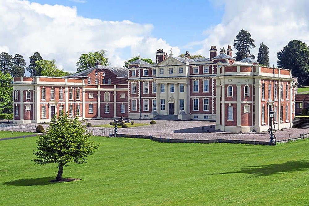 KayWardInterior's tweet image. Today... Hawkstone Hall - it's not everyday you get chauffeured to work.. exciting times!! #interiordecor #interiordesign #interiorstyling