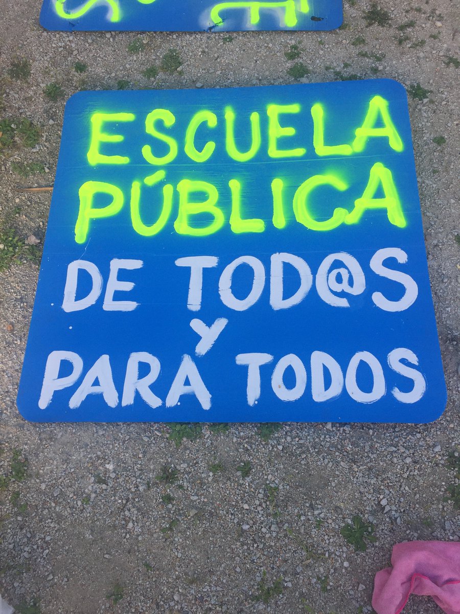 teran_diez's tweet photo. @R_vanGrieken en @CervantesGetafe creemos en una #EducacionPublicadeCalidad y respetamos a los docentes que cada día se dejan la piel por nuestrxs pequeñxs. En la CAM sabéis lo que es el respeto?
#CEIPCervantesGetafeCompleto 
#InterinxsConAngel 
#ADIMArtes https://t.co/vZvpdhBCjM