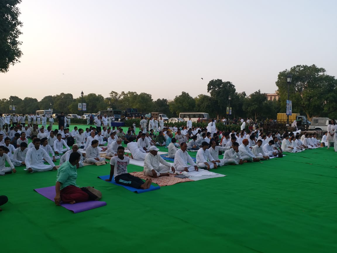 tweetndmc's tweet photo. #NDMC
Rehearsals for the International Day Of #Yoga 2018 in full swing. It's going to be bigger and better this year. We wish to see you all on 21st June,2018.
#YogaSessions are free of cost and open to all. #InternationalYogaDay #HealthierGenerations https://t.co/1N7ADJPi2b