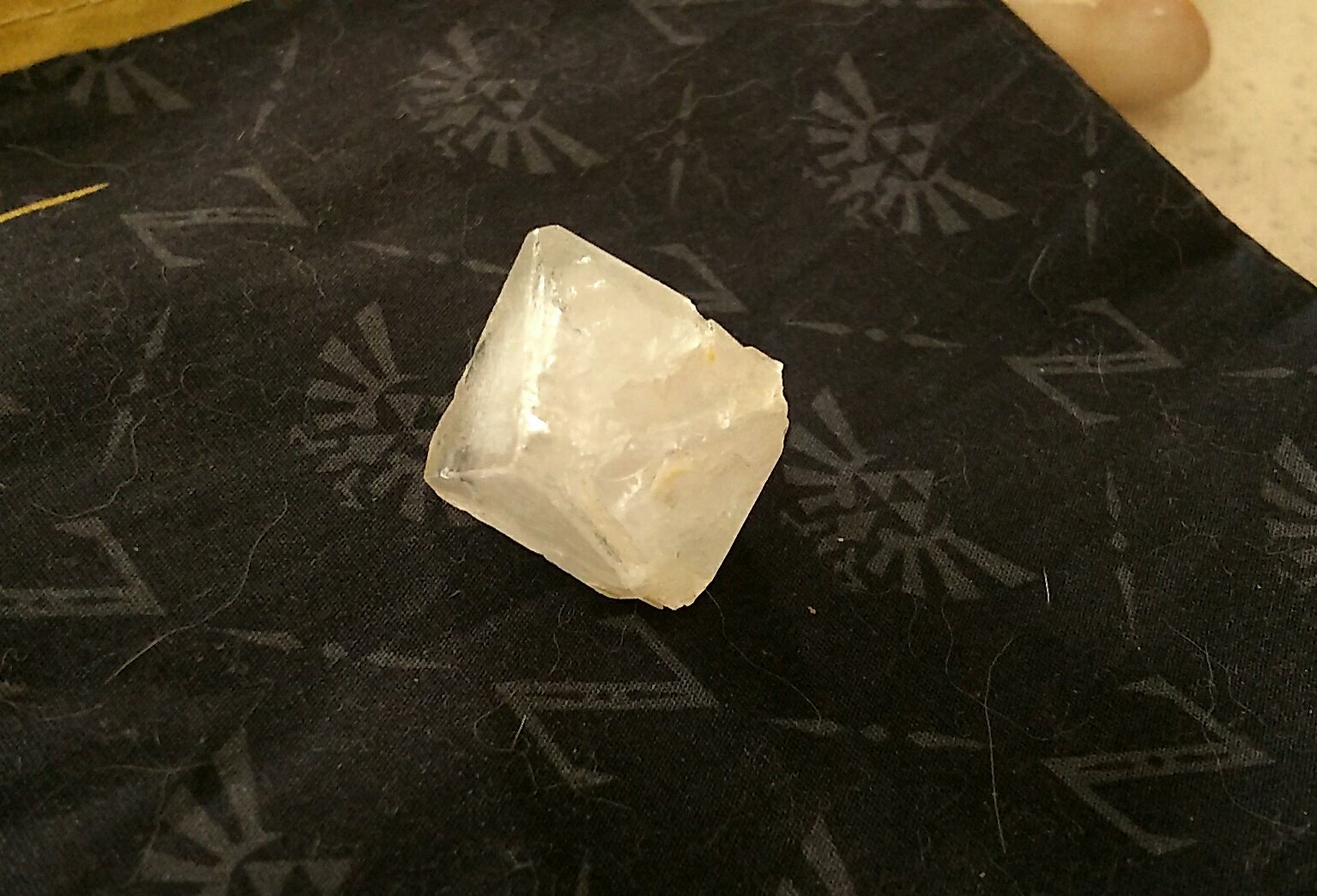 画像 なんかの石 と見せかけたただのミョウバンの結晶 中学の自由研究で作ったやつだわ T Co Nselknl4le まとめダネ