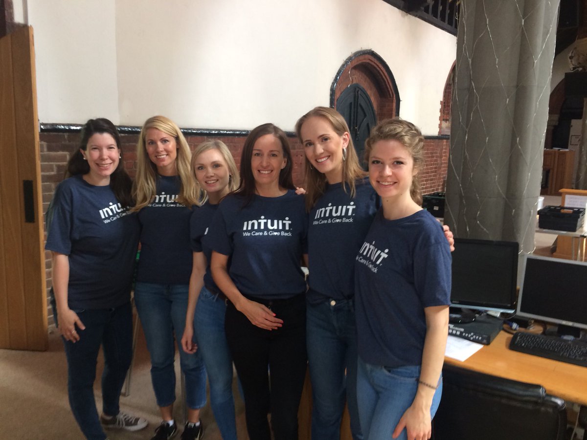Sarah_Coops's tweet photo. Amazing morning @WandsworthFB with an awesome @QuickBooksUK team #WCGB #intuitlife https://t.co/DZKD15t75N