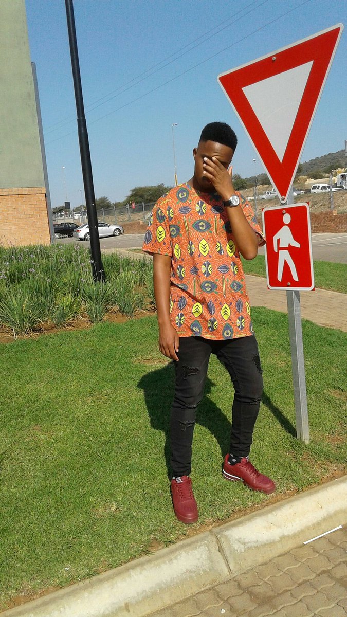 Kwande_SA's tweet photo. #ILoveYouBut You Always Demand Money https://t.co/id7YB0JyhW