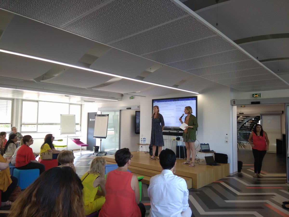 chbugliani's tweet photo. Promouvoir l'accès des femmes dans les métiers du #numerique. Les femmes sont légitimes grâce aux #softskills : conférence passionnante de @laurence0501 @SimplonM au séminaire #poleemploi #Marseille https://t.co/Ybv4k0WmUw