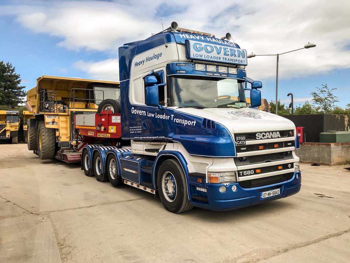 jppriest82's tweet photo. Escorted this beauty yesterday #scania #tcab #tang #yoke #heavyhaulage #abnormalload #pilotcar #escorting #liverpool #redditch #komatsu #dumper #pandoferries #MercedesBenz #vito #pals https://t.co/QeUPvSsjQW https://t.co/Ae5Rp4hYcv