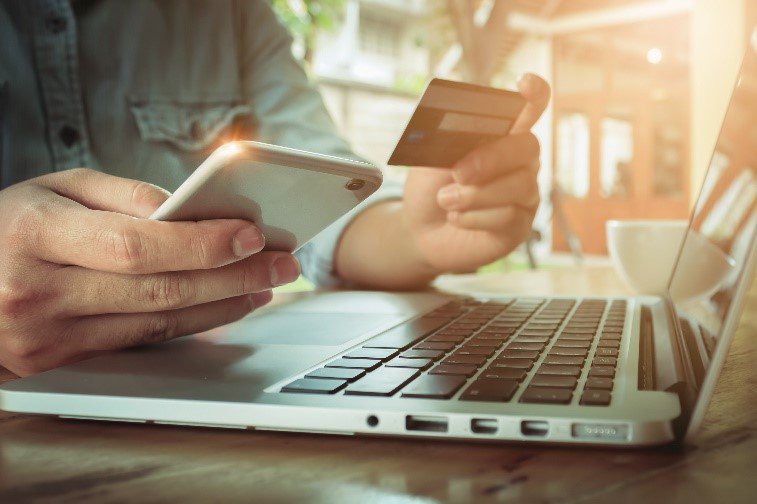 ITSGroup's tweet photo. Delivering secure, high performance digital solutions that satisfy your customer’s needs &amp; lifestyle 
Tablets| PC’s | Smartphones.
Take your Bank withYou!
#Ethix_Digital_Suite
#Ethix_Net
#DigitalTransformation 
#BankingTechnology 
#MiddleEastBanking https://t.co/OrOhjN0ZE2