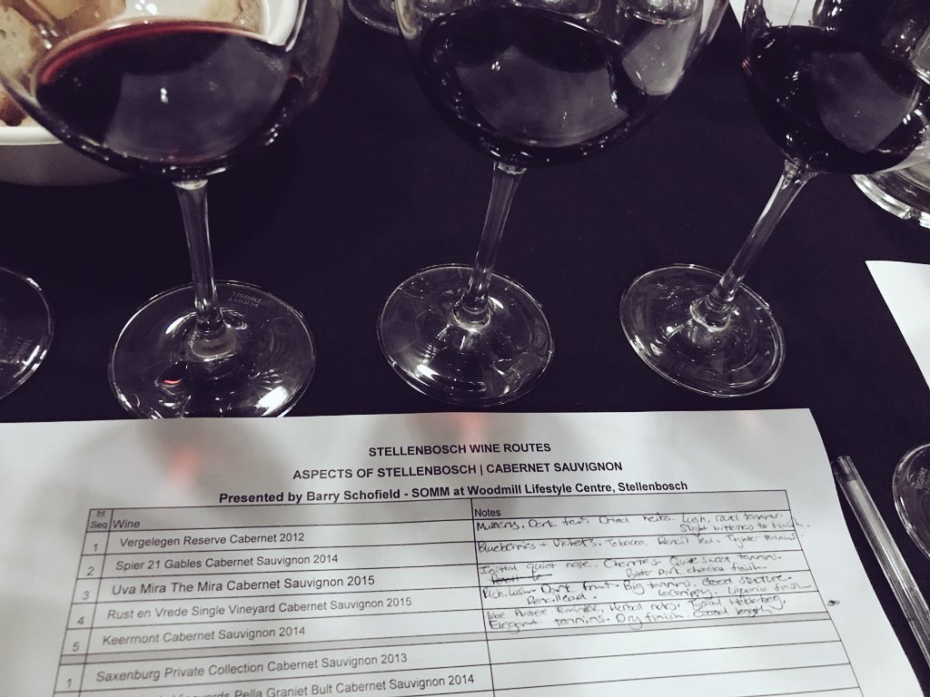 L'Re Burger tweet media