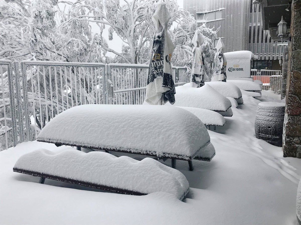 SnowForecast's tweet image. Australian ski resorts are now reporting the best early season conditions for 18 years after a week long snow storm deposited up to 92cm (three feet) of snow so far. @ThredboResort @PerisherResort @fallscreekok @mtbuller @MtBawBaw1 @MtHotham_RMB