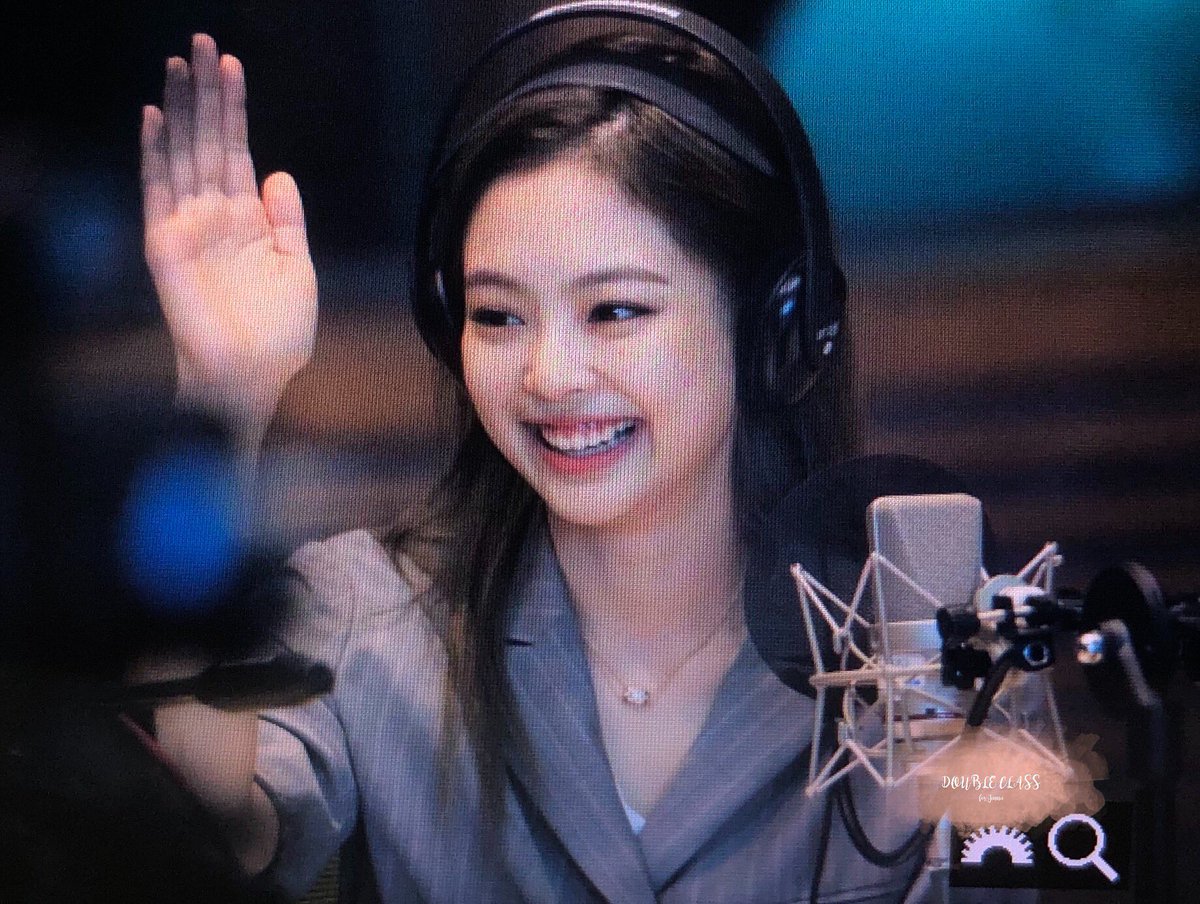 doubleclassjen's tweet photo. 180619 2시의 데이트
#블랙핑크 #제니 #김제니 #BLACKPINK #JENNIE #KIMJENNIE https://t.co/ZcGRYxp0hK