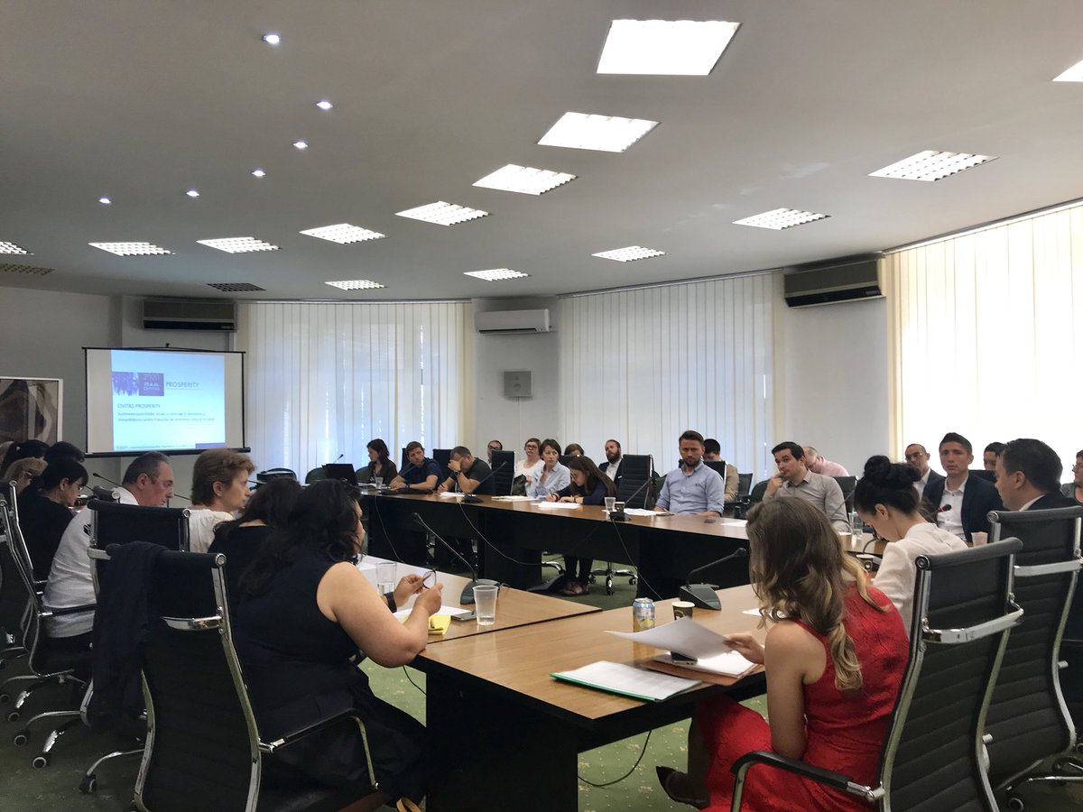 CIVITAS_SUMPsUp's tweet photo. “We don’t want to stop, but to continue implementing the SUMPs in Romania!”, stated Liviu Bailesteanu from the Ministry of Regional Development and Public Administration in Romania 🇷🇴 within the National Group for Optimising the SUMP implementation. #SUMP #MDRAP #Prosperity https://t.co/PtHWsJFpfw