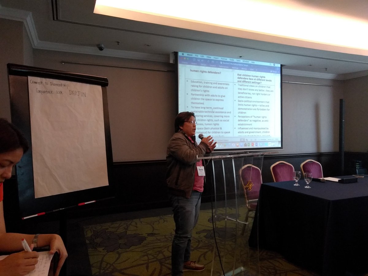 CRCAsia's tweet photo. Here are two of our participants presenting their groups outputs for #APPM2018 DGD Hub workshop on Children being #HumanRightsDefenders voicing out their concerns, suggestions, and comments. https://t.co/FkmPPafcvL