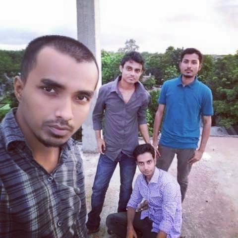 SaifulA621683's tweet photo. ফ্রেন্ডস... https://t.co/oh7dtvEATA