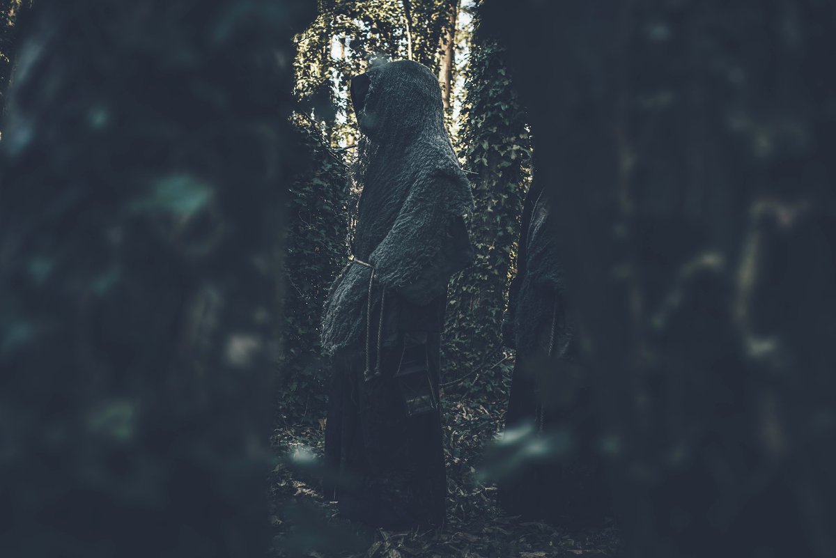 "La Santa Compaña no hace daño, solo te avisa de quién va a morir" —> Este es el testimonio real de una mujer que asegura haber visto a la compaña.
Descubre más en #elpuntofrio #webserie #santacompaña #galicia #terror #misterio #serie #seriedigital #leyenda