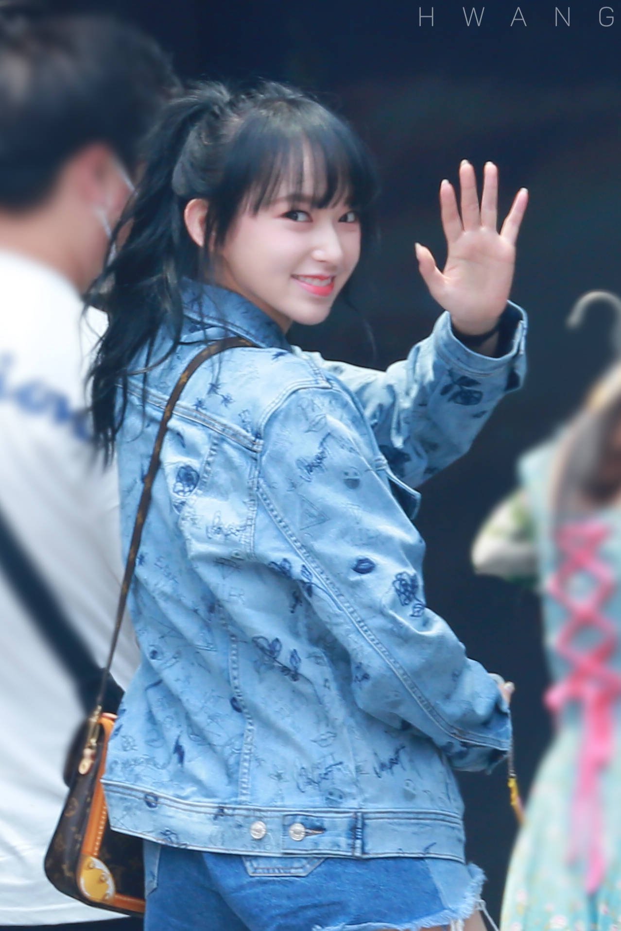 DgCpNwfUYAAL3hU.jpg:orig