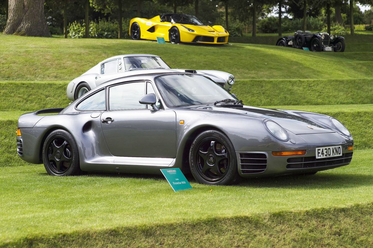 ClassicanaUK's tweet image. Diary Note! The Heveningham Hall Concours d’Elegance in Suffolk is almost here. It takes place in the grounds of the hall on 30th June &amp;amp; 1st July and this year's event will have a special 70th anniversary of Porsche showcase. #classiccars #sportscars #CarNews