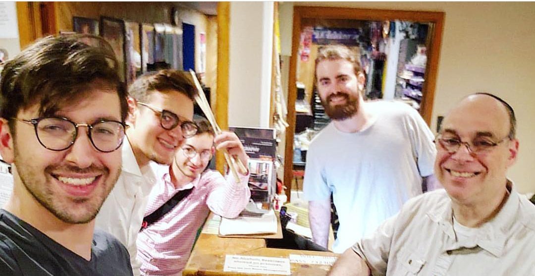 YTIORG's tweet photo. At the YTI live rooms @ Jam Room Studio, great music being made by our guys, the mega-talented Yakov Tanenbaum and JJ Lefkowitz, both of Rabbi Newman's Yeshiva in Lakewood, NJ. On right is producer and studio head Arnie Brown, supporter of YTI and a dedicated partner in our work. https://t.co/NsXkHXOtwa