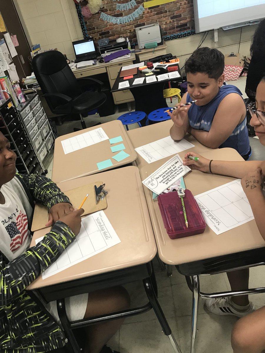 Playing “Connect Four” to review 5th grade content! @GEWILSONSCHOOL <a href="/WeAreHTSD/">WeAreHTSD</a> #HTSDpride