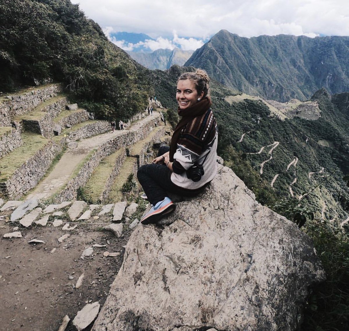 QueensUniv's tweet photo. Tereza is completing an internship with Academia Lationoamerica in  Cusco, Peru. She was also able to see on of the seven wonders of the  world. What a sight! #myroyalsummer https://t.co/WxQnCriqWU