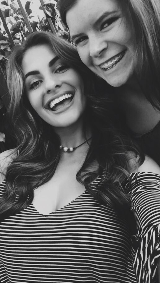 allie_hoskins14's tweet photo. Happy Birthday, @haileyrramey ♥️ you have a heart of gold and that is one of the many things that makes you so special. Thank you for being such a light in my life and those around you. I hope your day is simply wonderful ✨ https://t.co/nDyrSFnJFX