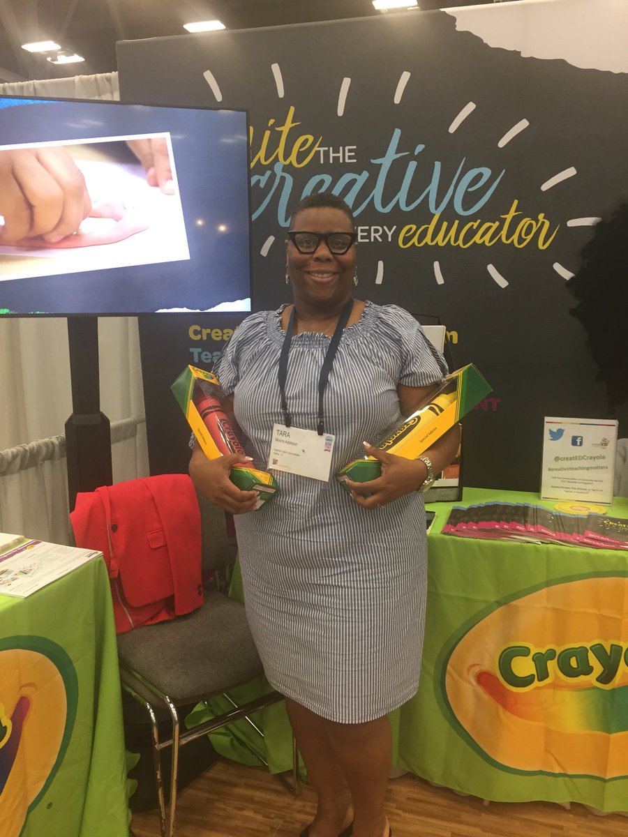 Having a great time the National Charter School Conference! <a href="/creatEDCrayola/">creatED by Crayola</a> <a href="/billycolangelo/">Billy Colangelo</a>