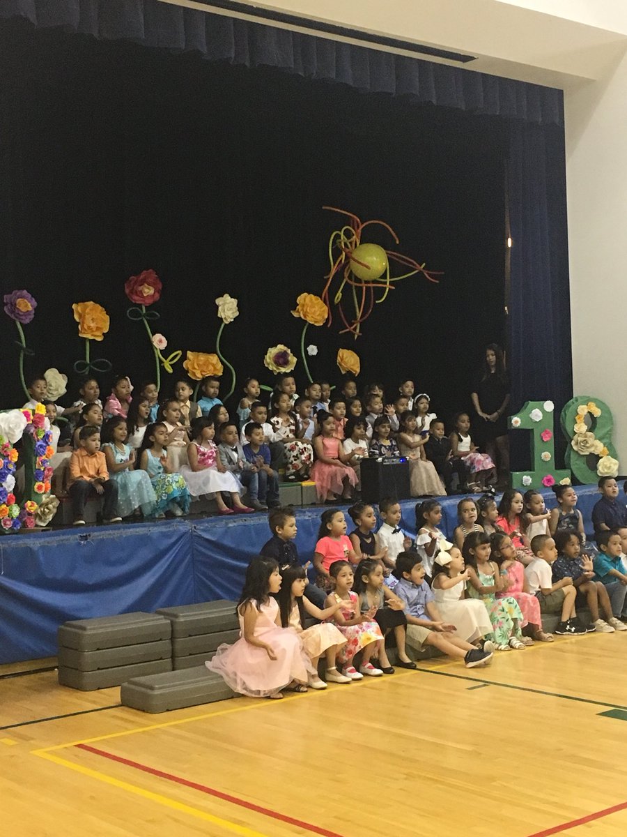 PrietoAcademy's tweet photo. K Celebration! Thank you to our amazing teachers and parents for such a successful year! #startastic https://t.co/8aDfK0ARgW
