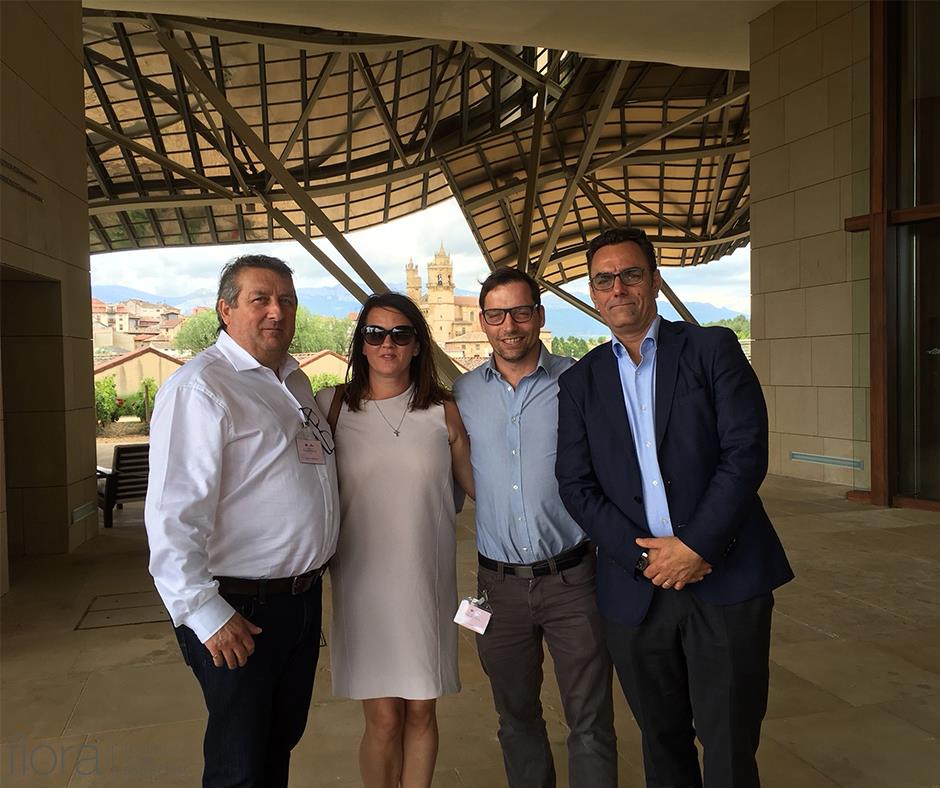 La semana pasada recibimos la visita de F.W. Hipkin Ltd una empresa familiar ubicada en Londres. Con ellos pasamos unas intensas jornadas en las que además de conocer nuestras instalaciones en Nájera y #ExperienceRoomFiora en Logroño pudimos hacer un poco de turismo. 🙂