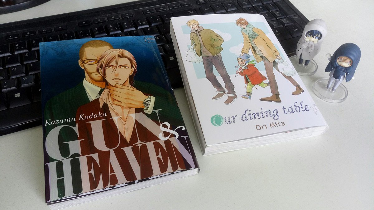 TaifuComics's tweet photo. Fans de #Yaoi, le 28 juin prochain, les one shot "Gun &amp; Heaven" et "Our dining table" vous donnent RDV dans toutes les bonnes librairies ! 😊 

Des intéressé.e.s ? 😉

#BoysLove #BL #Manga #YaoiAddict https://t.co/s41qsNQNmL