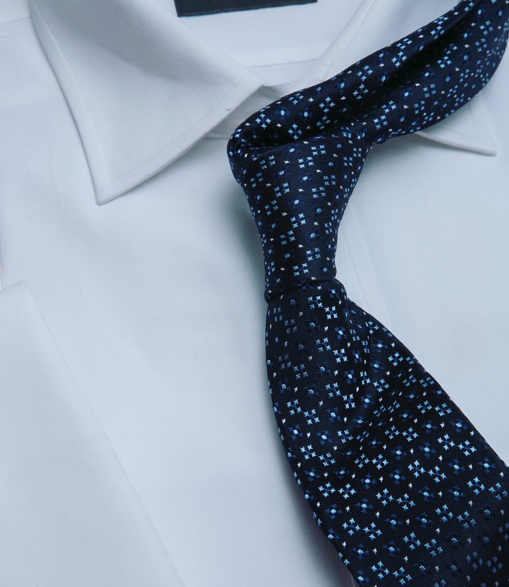 Team_MillNo8's tweet photo. The white oxford shirt, made with 100% Italian fabric, the best-selling shirt this season. #fashion #mensfashion #menstyle#menswear #fashionblogger#styleinspiration #styleoftheday #trend#menofinstagram #trending #ootd#maleblogger #fashionmen #fashionman https://t.co/bp7Pd1ilT0