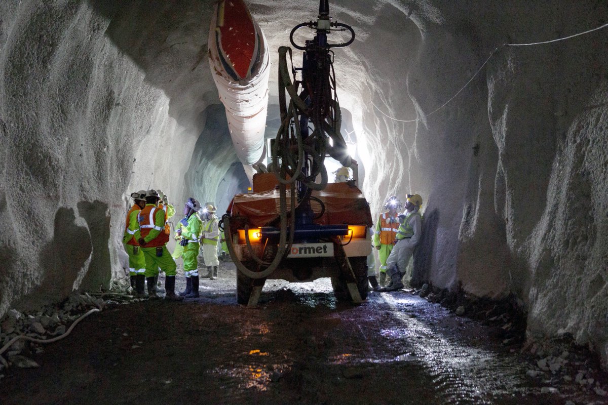 MiningMagazine's tweet image. Leo Kaid from @FluorCorp looks at the challenges associated with delivering underground #mining projects, which often come with higher capital costs than surface mines ($) bit.ly/2tf1j2K #minedevelopment #projectdevelopment #construction #optimisation #undergroundmining