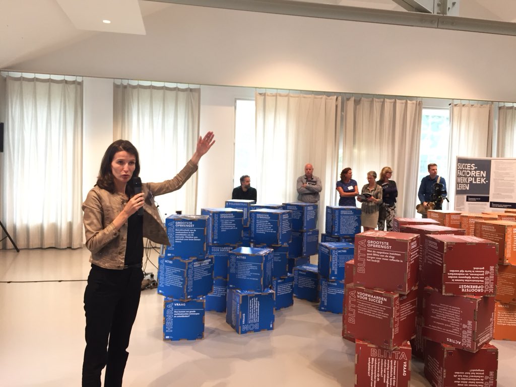 RHoltzer's tweet photo. Nu de conclusies werkplekleren door @marjoleine_h voor de O@O fondsen. Super trots op mijn @triamfloat collega https://t.co/tv4c3mR9mO