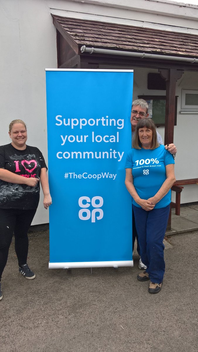 TraceyAvCDC's tweet photo. A collaboration between Avonmouth Depot &amp; Caldicot Store, a hugh thank you to all the volunteers who really made a difference to Caldicot Scouts Hall. The difference you made was amazing #Beingcoop https://t.co/fmkBrm9Yo8