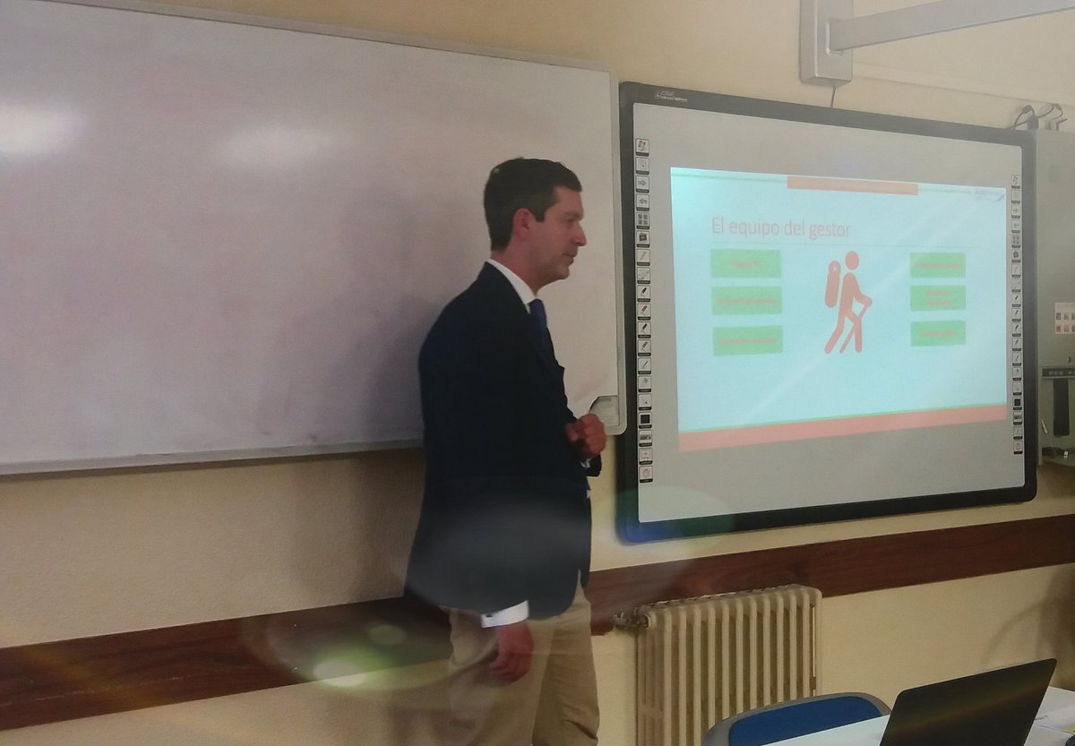 anasanziba's tweet photo. @joseantmarq en las #Jornadas Técnicas de @Autoforma en Madrid  nos cuenta que equipo debe llevar consigo el Gestor de Formación 👇👇👇👇👇👇 https://t.co/nF333KAGiQ