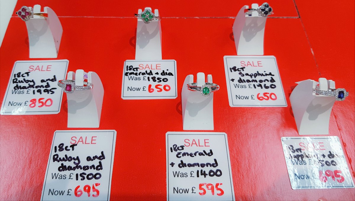 VHJewellers's tweet photo. So many pretty pieces have made it into our #SummerSale!!
Emeralds, Rubies and Sapphires, OH MY!!
#VictoriaHighfield #FamilyBusiness #HeatonMoor #Stockport #Jewellery https://t.co/FvfgTqLWJ1