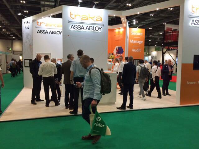 TrakaHQ's tweet photo. Great to see so many popping by our stand (M140) @SHExpo looking to exceed compliance with latest intelligent management solutions #TrakaTuesday #TeamTraka #IntelligentKey #Management #Networking https://t.co/ZoyWbmEtnA
