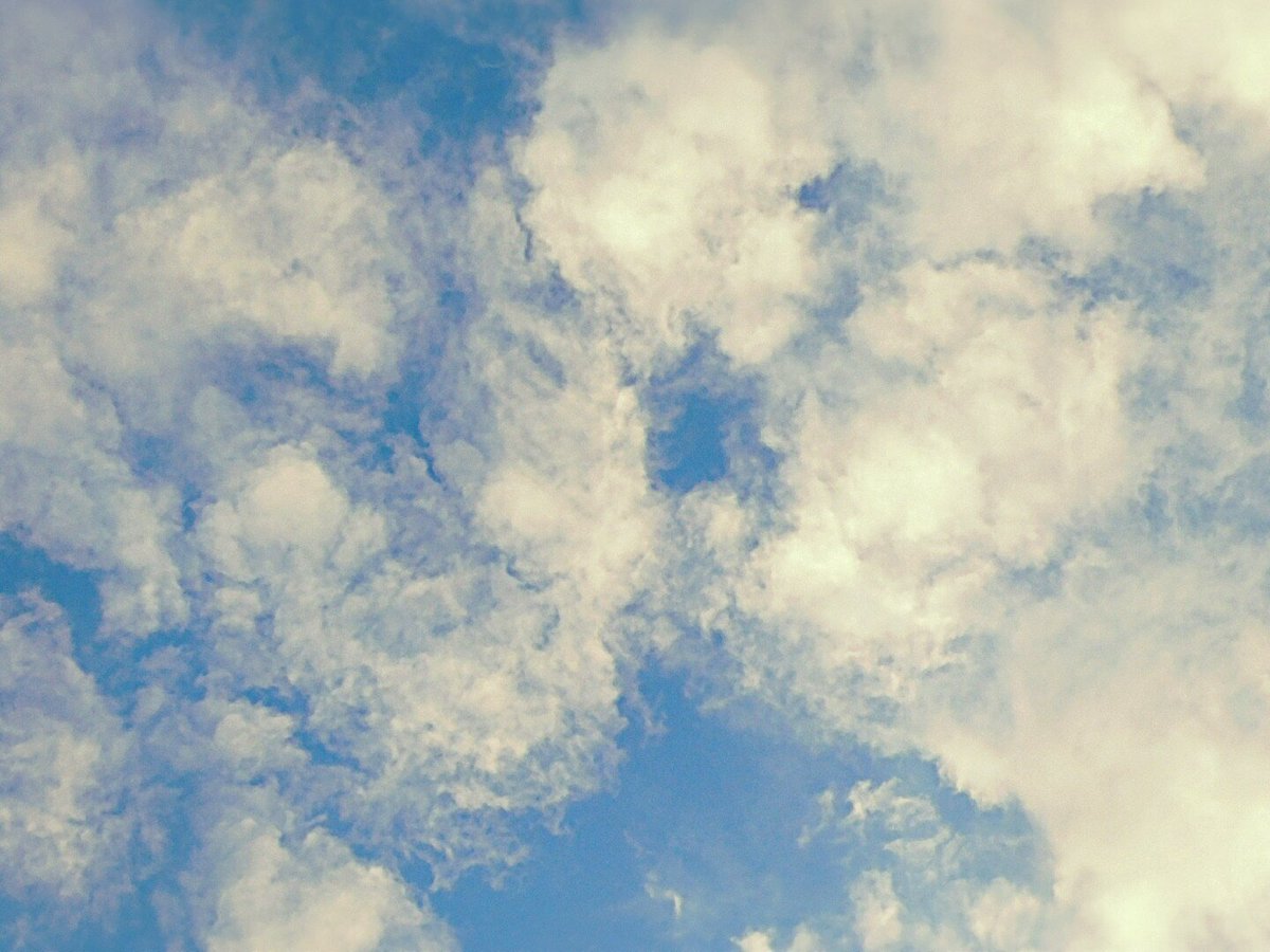 countryboots126's tweet photo. @ajsg @ElieserOFFICIAL @enjoyscooking @LouiseD39269990 @photonpalette @luketaplin42 @winterbay @ThePhotoHour @jasmin_murawski @donder1969 @_JoClarke @JoanneJorja @EmmaPaull3 @EarthandClouds2 @cloudyskys @ACloudReporter @WilliamBug4 @PicPoet @Carla1968 @WizardWeather @EarthandClouds @weatherwyou @BusyStudent1 @lyon1emporia @KINGstormchaser @StormHour @EnjoyNature Rain stopped again humidity dropped thank goodness. I don't have that much Aquanet for my hair. High 80's no humidity. @weatherwyou @WizardWeather @EarthandClouds2 #cloudy #ATXWeather #StormHour #skyart #photogrophy https://t.co/O8D2kiwX9p