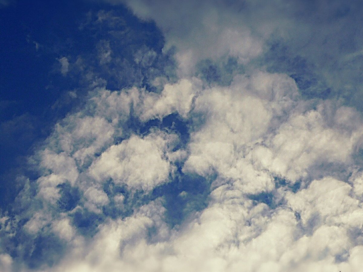 countryboots126's tweet photo. @ajsg @ElieserOFFICIAL @enjoyscooking @LouiseD39269990 @photonpalette @luketaplin42 @winterbay @ThePhotoHour @jasmin_murawski @donder1969 @_JoClarke @JoanneJorja @EmmaPaull3 @EarthandClouds2 @cloudyskys @ACloudReporter @WilliamBug4 @PicPoet @Carla1968 @WizardWeather @EarthandClouds @weatherwyou @BusyStudent1 @lyon1emporia @KINGstormchaser @StormHour @EnjoyNature Rain stopped again humidity dropped thank goodness. I don't have that much Aquanet for my hair. High 80's no humidity. @weatherwyou @WizardWeather @EarthandClouds2 #cloudy #ATXWeather #StormHour #skyart #photogrophy https://t.co/O8D2kiwX9p