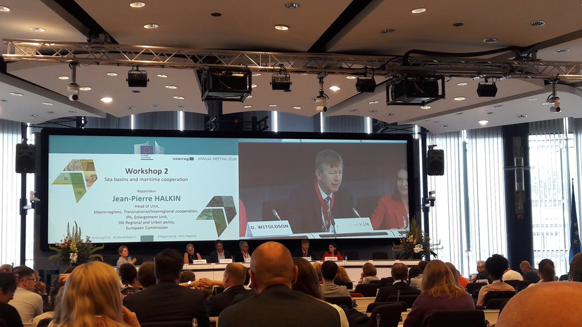 Atlantic_Arc's tweet photo. Restitution of workshop on #SeaBasins and #Maritime cooperation by @JP_Halkin_EU : "it was a kick off meeting" calling for more exchanges to come with @CPMR_Europe and @EU_Regional to further discuss #ETCpost2020 #interreg2018 https://t.co/gwQOIZx2hz