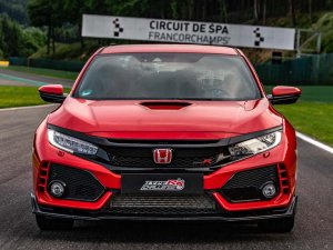 CarModrd's tweet image. El Honda Civic Type R es un coche de récord: ahora, vuelta rápida en Spa dlvr.it/QXnpKY