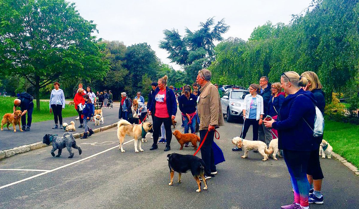 Have you heard that we are bringing #BarnesBestPawForward back on the 30th June? Sign up your pooch at cruk.org/woofbarnes and get ready for the furriest #fundraising event in #London!
