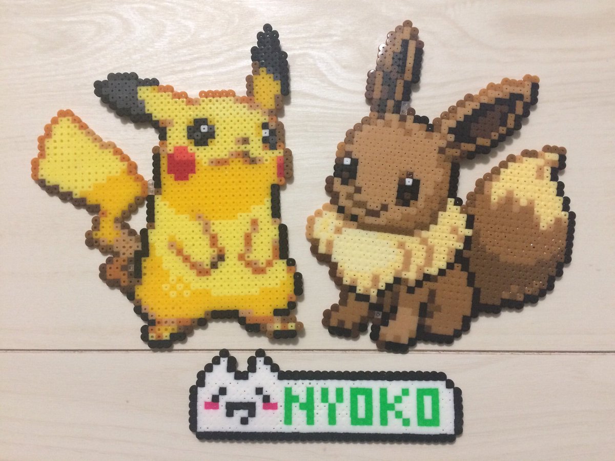 にょこ 今日のアイロンビーズはポケモンよりイーブイ 新作のポケモンはピカチュウかイーブイかどっちを遊ぶかで今から凄い悩んでます D どっちも好きだから困る W 写真をモノクロにしてみたらゲームボーイ版っぽくなってなんかいい感じに