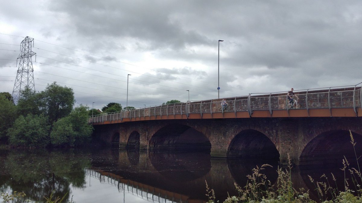 CivilPengineer's tweet image. My footbridge looking sexy as usual. Father and son cycling over and chatting &quot;this is really nice. A lot safer!&quot;. Little things like this make all the hard work worthwhile! #thisiscivilengineering #mydayengineering