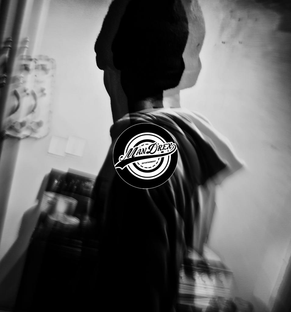 liveshakes_sa's tweet photo. Busy Working on another mixtape with Naxx before Sweet Dreams is released show me someone who can do that #ManDrexEnt #MixtapeTings https://t.co/x6n6D6THGk
