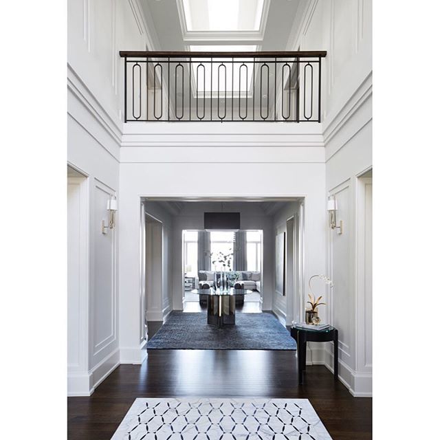 ReginaSturrock's tweet photo. When the architecture guides.....one of our latest classic beauties.  I love a great enfilade! Design by @reginasturrock Regina Sturrock Design Inc. .
.
.
#architecture #architecturaldetail #customhomes #housebeautiful #newbuild #foyer #enfilade #customd… https://t.co/TrnWMR9P7c https://t.co/4RGR0gwadb