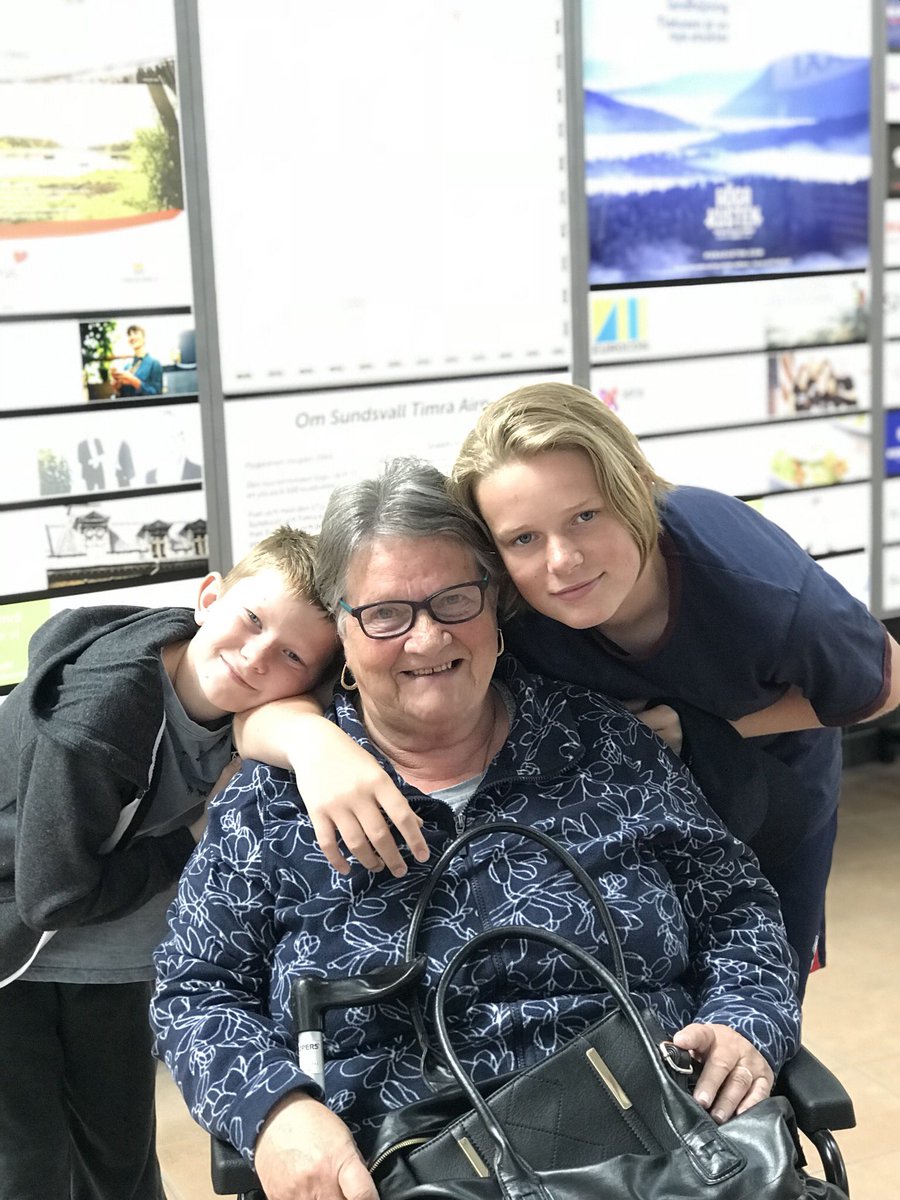 whtwalters's tweet photo. my mother a 100kr and not the grandchildren. This is very bad service from Timrå-Sundsvall AirPort. @SAS @timrakommun @sundsvallkommun https://t.co/p7qbnkbfUi