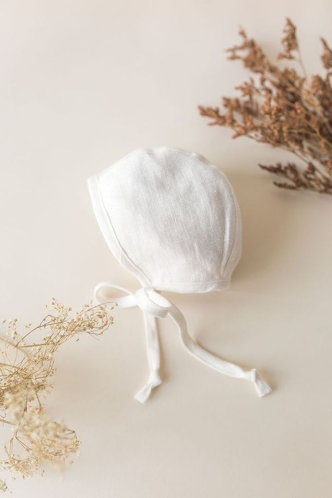 Just Pinned to Briar Bonnets: Less than two weeks until our Spring 2018 collection is available! Our biggest collection ever, this line features 6 new florals (including the sweet Forget-Me-Not pictured here!), 6 stunning new linens, the customer favorit… ift.tt/2ynqK7V