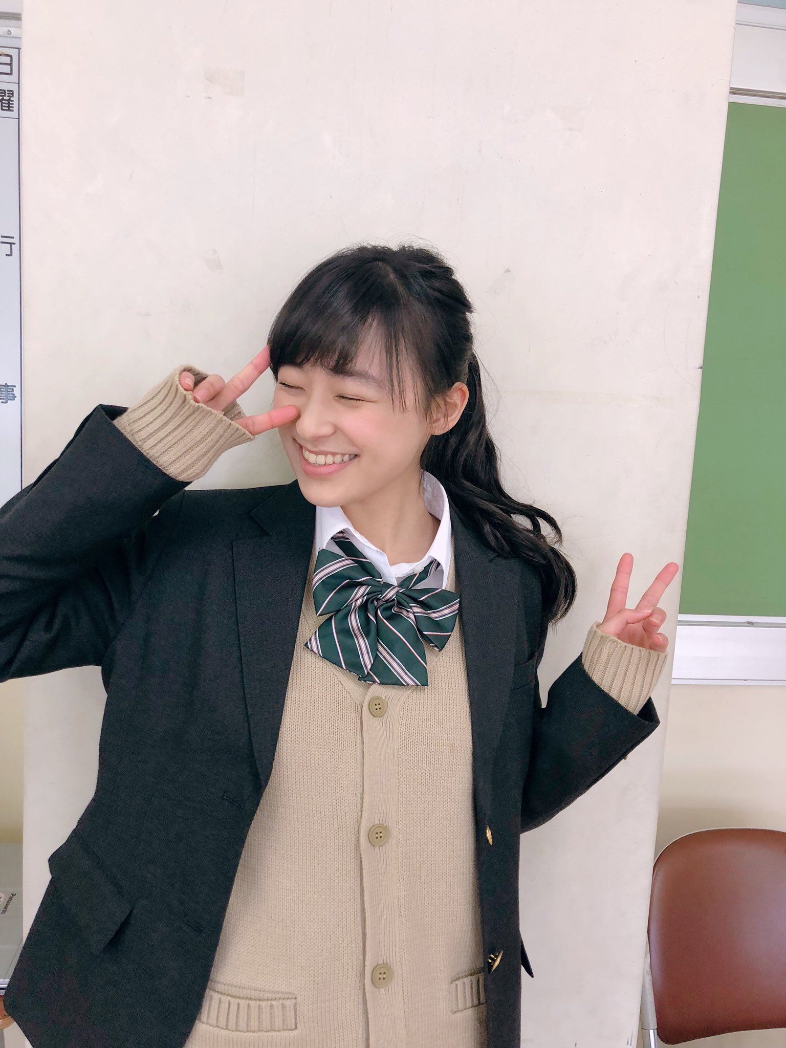 鈴木美羽 ドラマ 宇宙を駆けるよだか で 稲木律役として出演させていただくことになりました 原作を読んだ時から大好きな律ちゃん 撮影のたび ひたすら悩みながら出演者の皆さんと一生懸命形にしました 8月1日よりnetflixで全世界配信です ぜひ見 鈴木美羽 ドラマ 宇宙を駆けるよだか で 稲木律役として出演させていただくことになりました 原作を読んだ時から大好きな律ちゃん 撮影のたび ひたすら悩みながら出演者の皆さんと一生懸命形にしました 8月1日よりnetflixで全世界配信です ぜひ見
