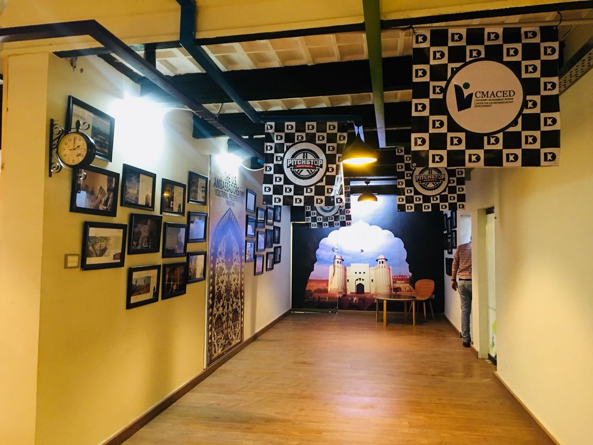 nabeelaq's tweet photo. Gearing up #entrepreneurs / #racers .. @id92_pk is the place to be for the next few days!

Welcome to #pitchstop👍

#startup #Pakistan https://t.co/OwuUHxrIML