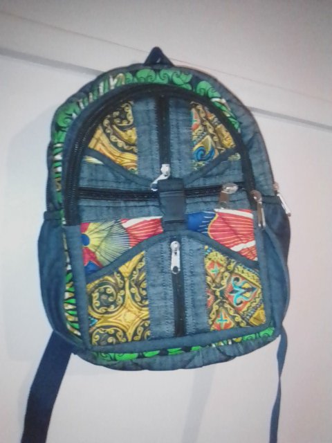 PillowsAndDuvet's tweet photo. Introducing a wide range of vitenge bags locally made in Kenya. contact me 0717461498 to place your order and have it delivered #KeepItAfrican https://t.co/1Aymyz1le9 #HEALTHYNATION
