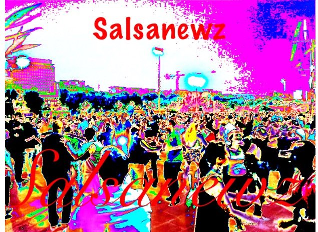 Salsanewz's tweet photo. Danse sur les Quais de Seine Salsa Latino et Tango à Paris 2018 https://t.co/yq77MYUBA4 https://t.co/BhjJxShRlM