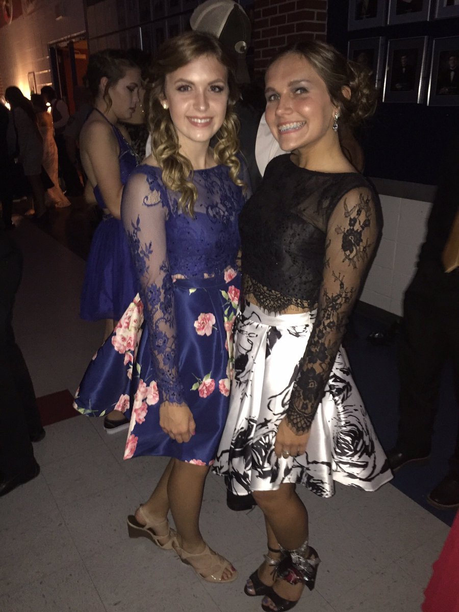 rachel_camp8's tweet photo. happy bday to my girl @laurennowell_ 😉😍😭🤪 #hoco2016 https://t.co/BicgTRGu49