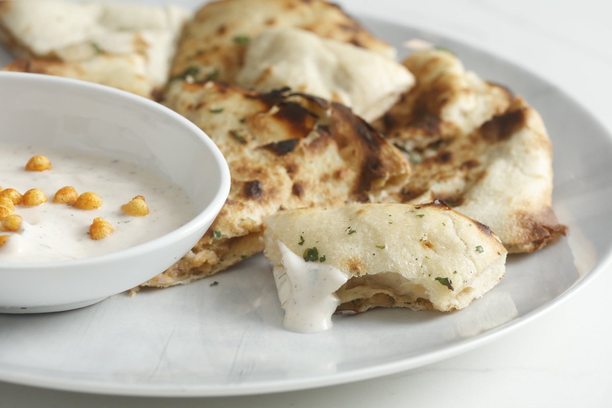 saarnyc's tweet photo. Got the midtown lunch blues? Cheer up! We’ve got an explosion of vibrant flavors  with our refreshing Mango Coconut Soup, Seabass, and fresh hot garlic Naan.
#lunch #lunchdate #lunchbreak #midtownlunch #nyclunch #healthy #eats #food #foodie #feedme #yum https://t.co/IwkslBV5zf